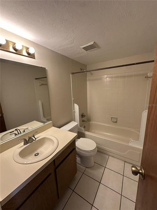 For Sale: $219,900 (3 beds, 2 baths, 1321 Square Feet)