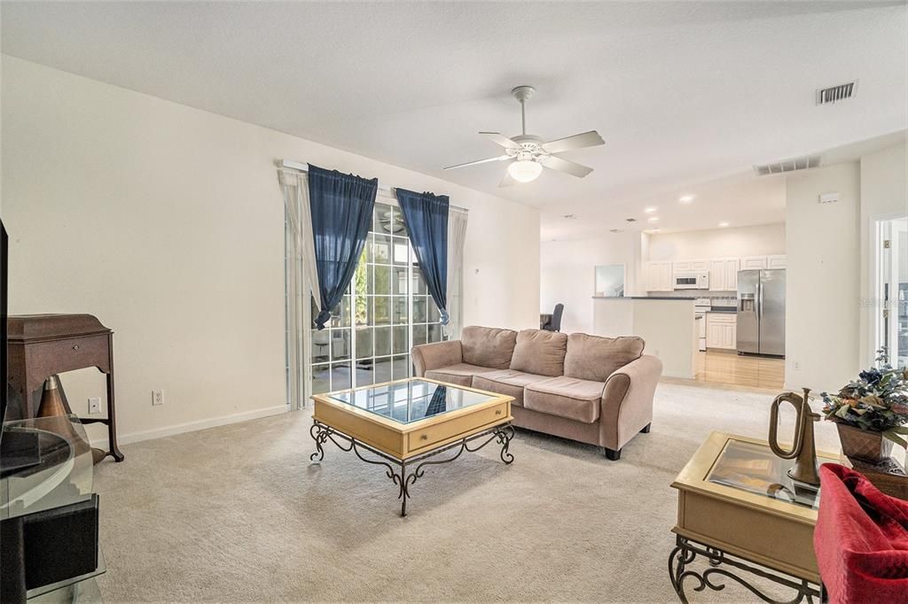 For Sale: $259,000 (2 beds, 2 baths, 1731 Square Feet)