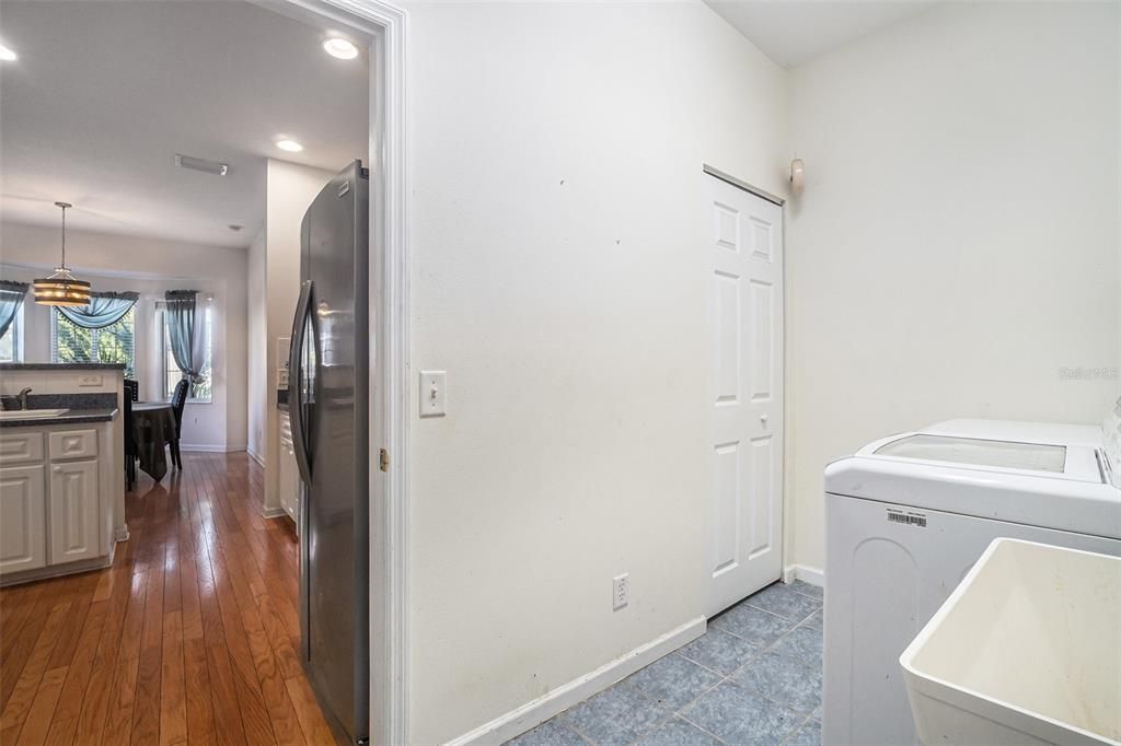 For Sale: $259,000 (2 beds, 2 baths, 1731 Square Feet)