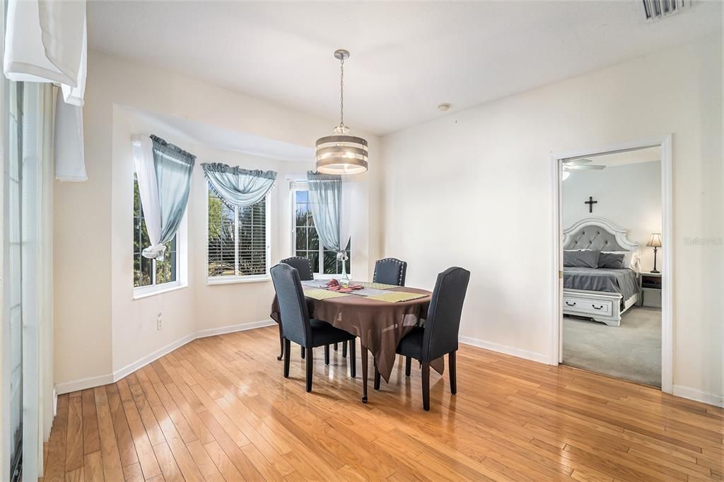 For Sale: $259,000 (2 beds, 2 baths, 1731 Square Feet)