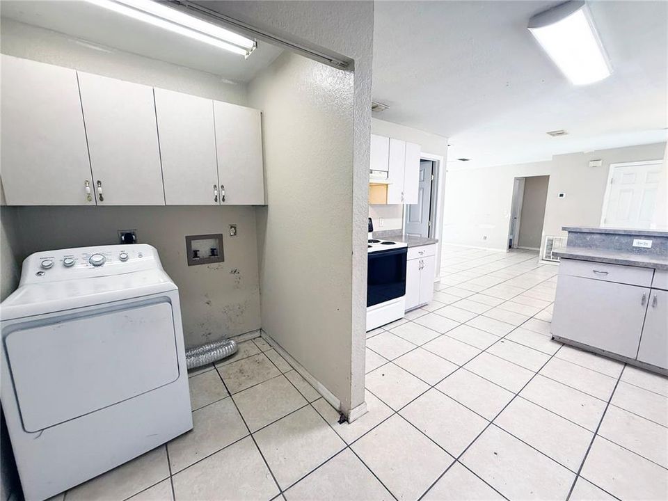 En Venta: $235,000 (3 camas, 2 baños, 1148 Pies cuadrados)