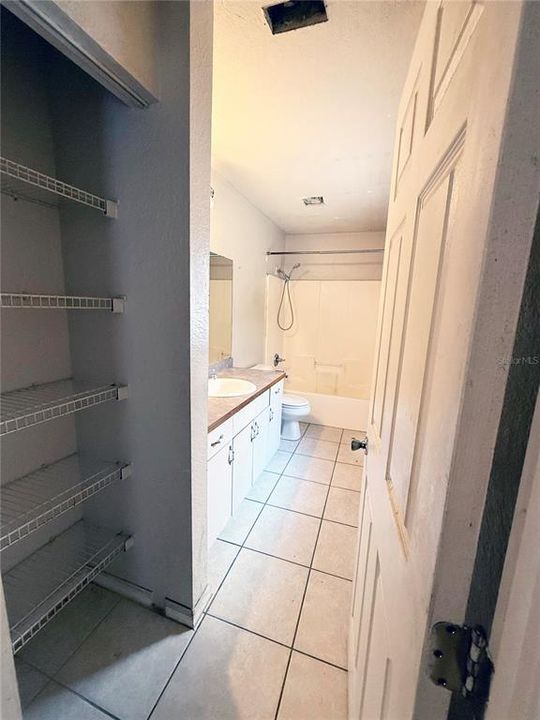 En Venta: $235,000 (3 camas, 2 baños, 1148 Pies cuadrados)