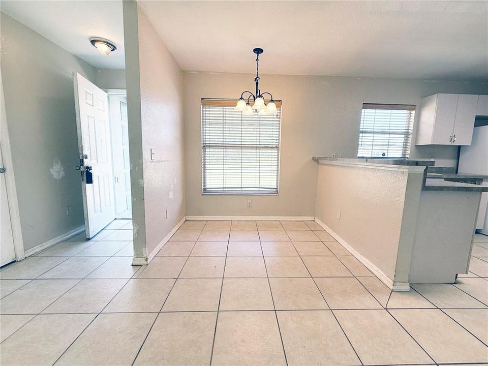 En Venta: $235,000 (3 camas, 2 baños, 1148 Pies cuadrados)