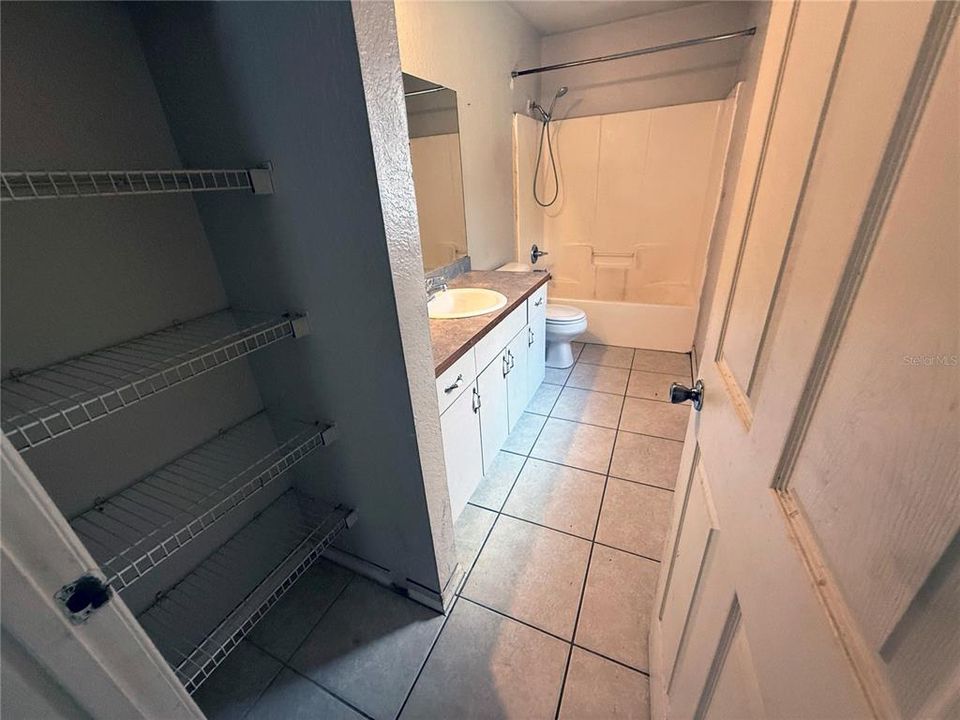 En Venta: $235,000 (3 camas, 2 baños, 1148 Pies cuadrados)