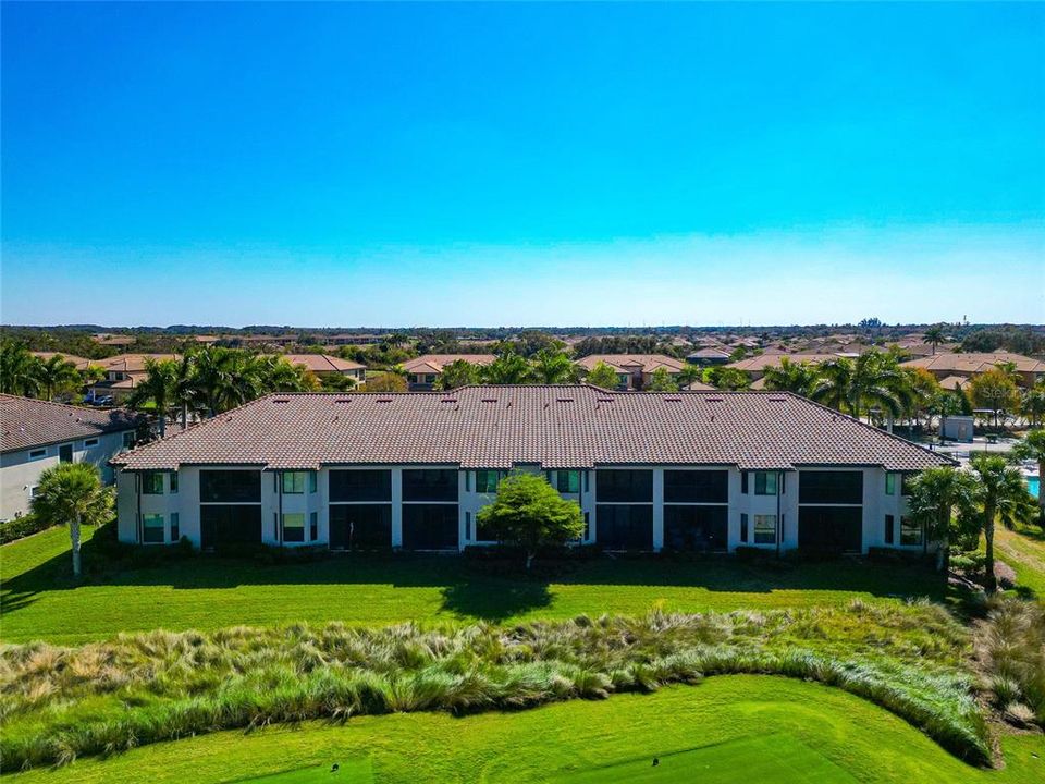 На продажу: $330,000 (2 спален, 2 ванн, 1561 Квадратных фут)