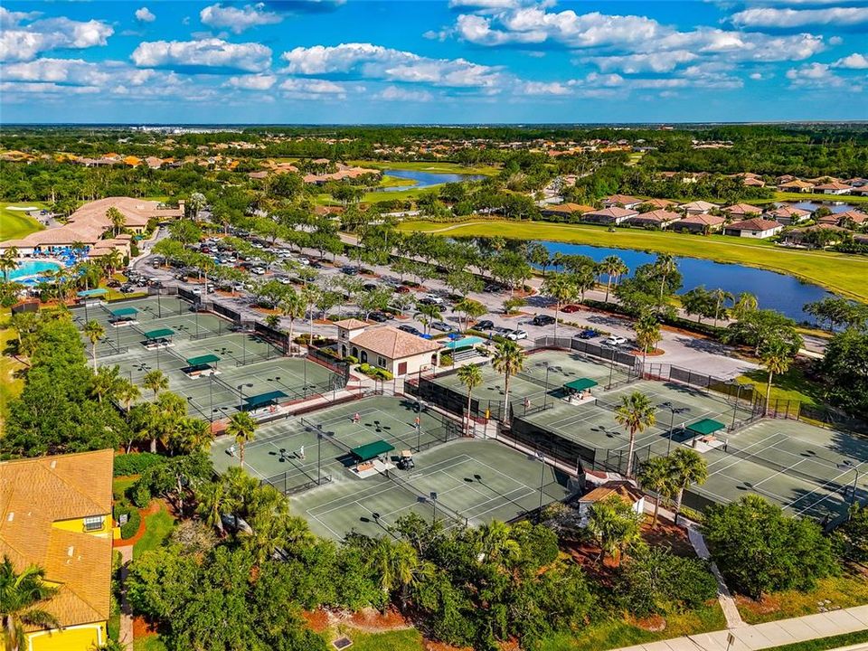 На продажу: $330,000 (2 спален, 2 ванн, 1561 Квадратных фут)