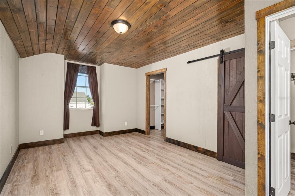 For Sale: $360,000 (4 beds, 2 baths, 1577 Square Feet)