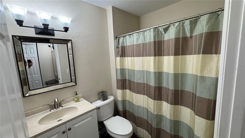 出租: $2,500 (1 贝兹, 1 浴室, 576 平方英尺)