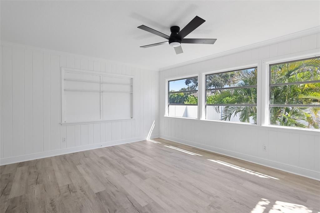 待售: $415,000 (2 贝兹, 1 浴室, 1090 平方英尺)