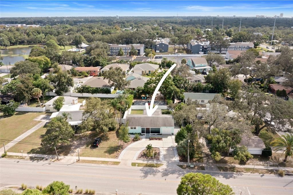 待售: $415,000 (2 贝兹, 1 浴室, 1090 平方英尺)