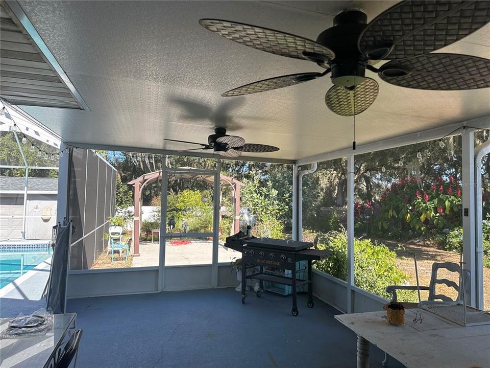 For Rent: $3,200 (3 beds, 2 baths, 2258 Square Feet)