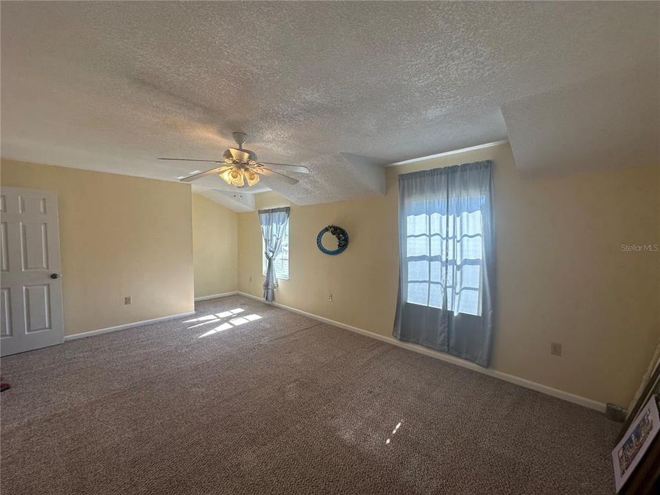 For Rent: $3,200 (3 beds, 2 baths, 2258 Square Feet)