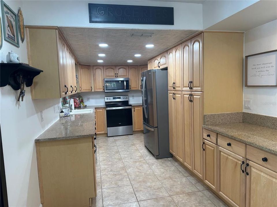 For Rent: $3,200 (3 beds, 2 baths, 2258 Square Feet)