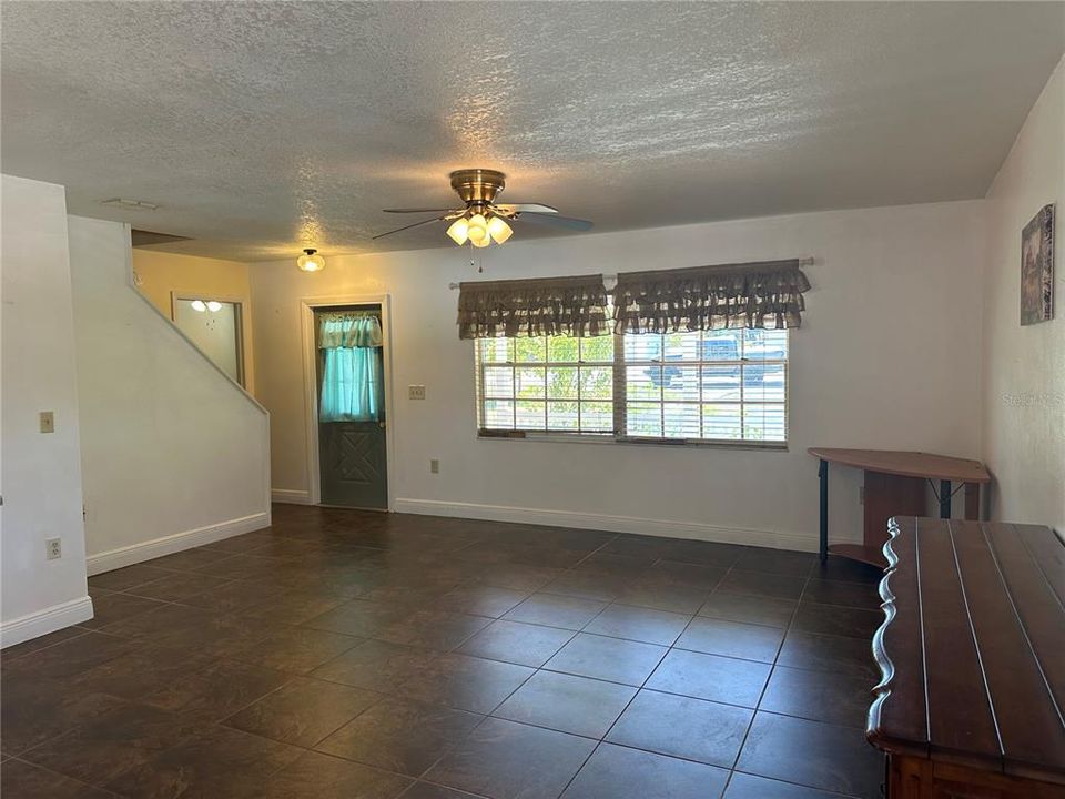 For Rent: $3,200 (3 beds, 2 baths, 2258 Square Feet)
