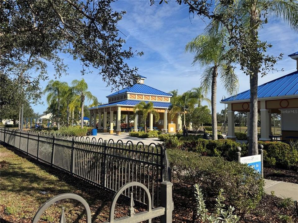 For Rent: $2,795 (3 beds, 2 baths, 1744 Square Feet)