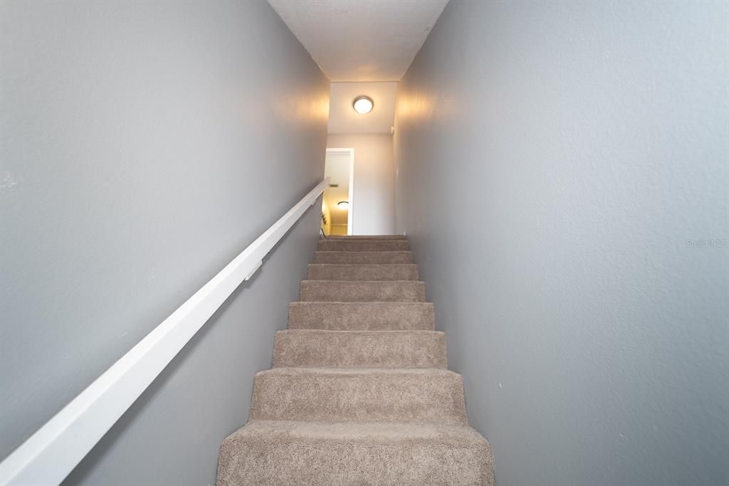 待售: $219,000 (2 贝兹, 1 浴室, 1200 平方英尺)