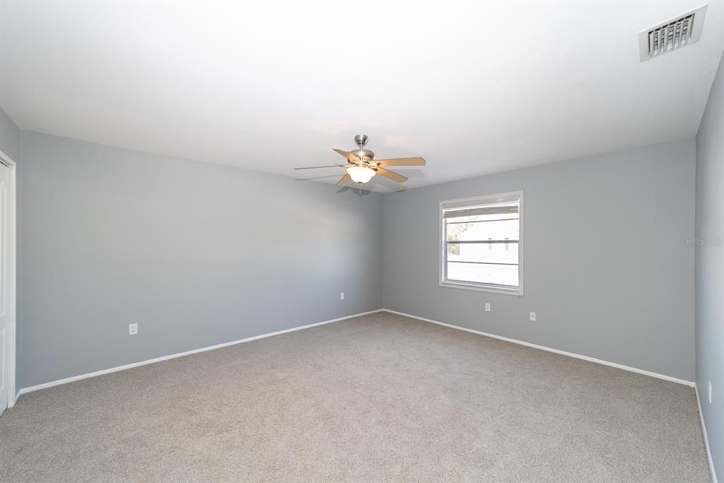 待售: $219,000 (2 贝兹, 1 浴室, 1200 平方英尺)