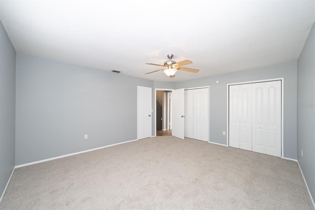 待售: $219,000 (2 贝兹, 1 浴室, 1200 平方英尺)