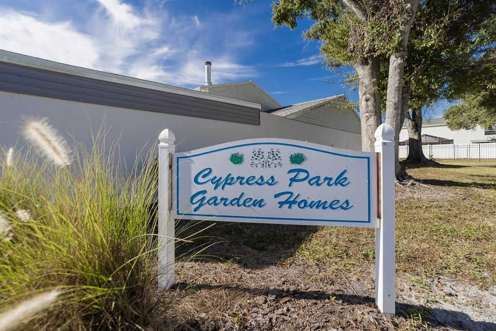 待售: $219,000 (2 贝兹, 1 浴室, 1200 平方英尺)