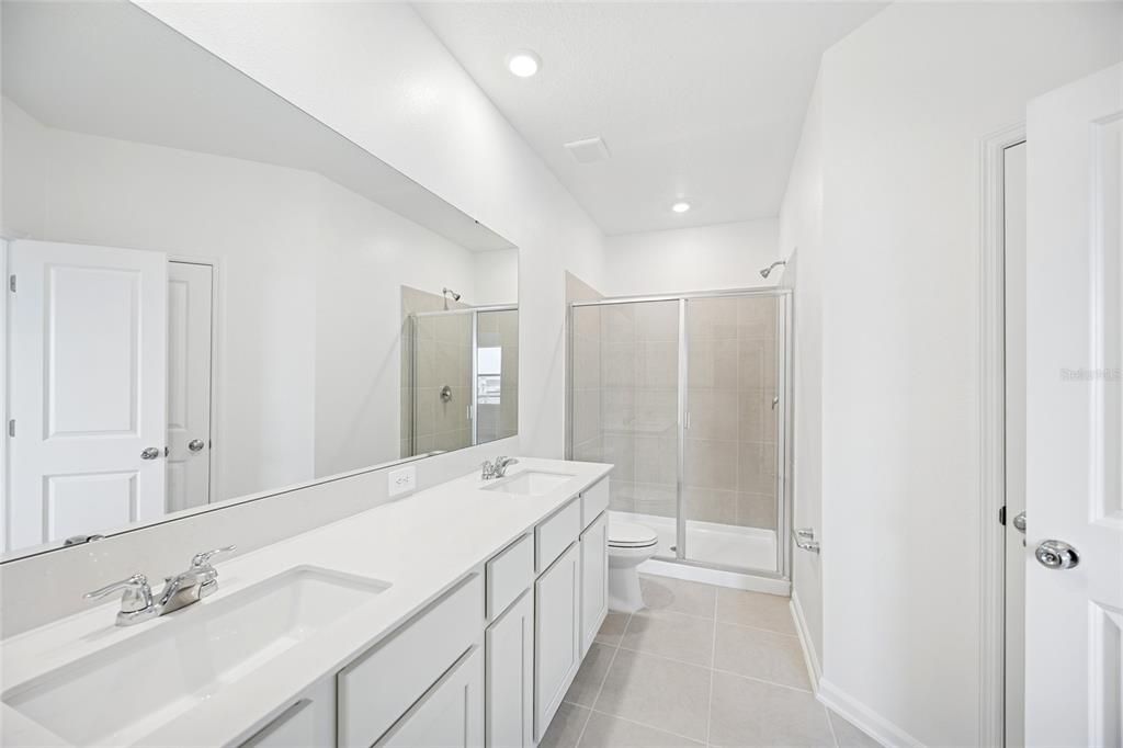 For Rent: $2,000 (3 beds, 2 baths, 1628 Square Feet)