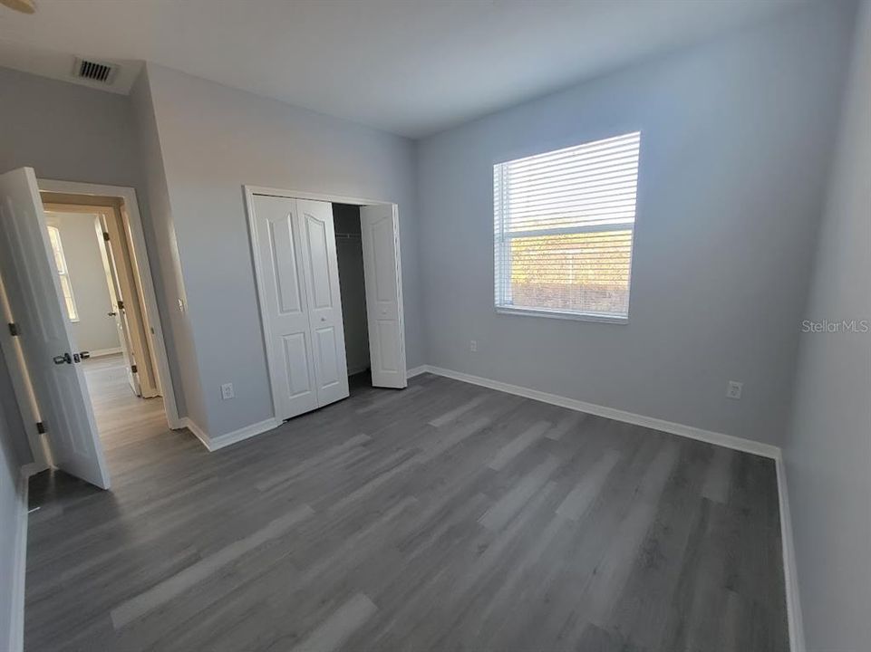 待售: $395,000 (4 贝兹, 2 浴室, 1364 平方英尺)