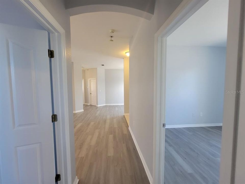 待售: $395,000 (4 贝兹, 2 浴室, 1364 平方英尺)