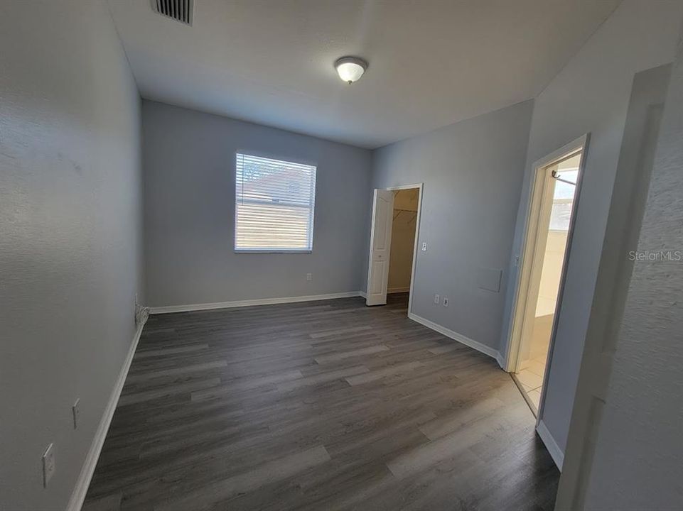 待售: $395,000 (4 贝兹, 2 浴室, 1364 平方英尺)