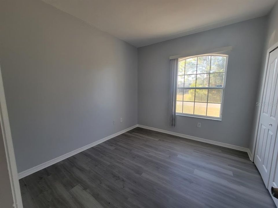 待售: $395,000 (4 贝兹, 2 浴室, 1364 平方英尺)