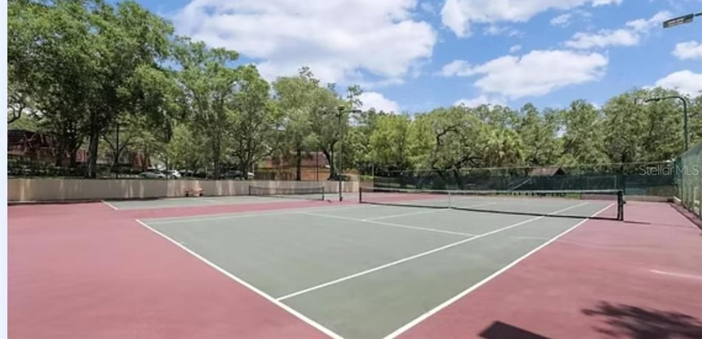 For Sale: $268,900 (2 beds, 2 baths, 1344 Square Feet)