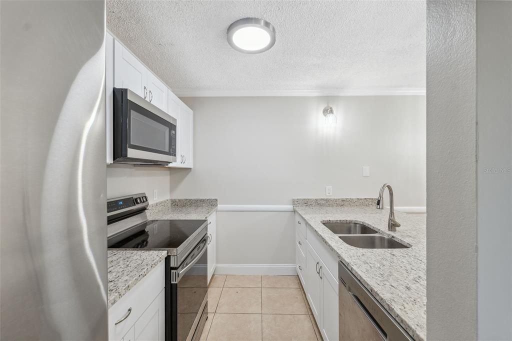 For Sale: $268,900 (2 beds, 2 baths, 1344 Square Feet)