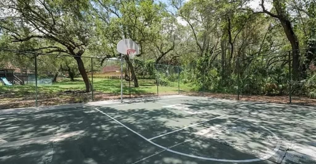 For Sale: $268,900 (2 beds, 2 baths, 1344 Square Feet)