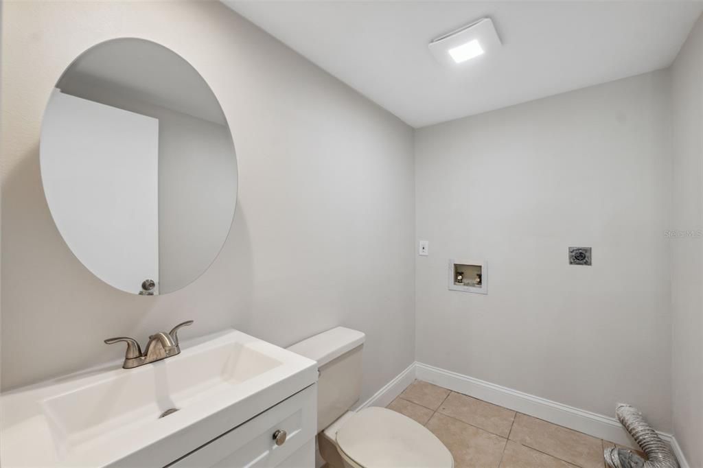 For Sale: $268,900 (2 beds, 2 baths, 1344 Square Feet)