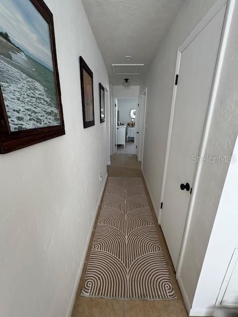 For Sale: $212,000 (2 beds, 1 baths, 897 Square Feet)