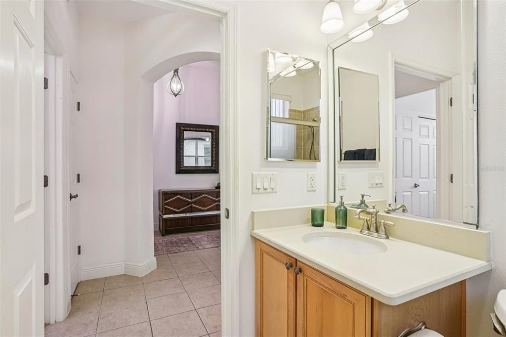 For Sale: $429,900 (2 beds, 2 baths, 1887 Square Feet)