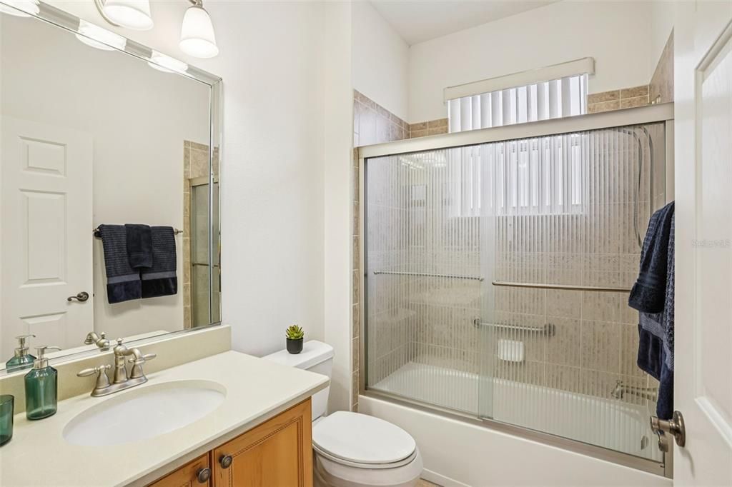 For Sale: $429,900 (2 beds, 2 baths, 1887 Square Feet)