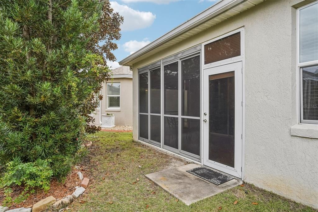 For Sale: $429,900 (2 beds, 2 baths, 1887 Square Feet)