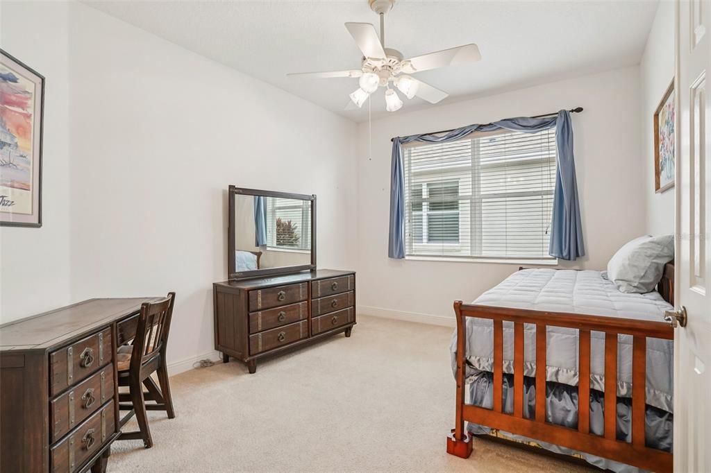 For Sale: $429,900 (2 beds, 2 baths, 1887 Square Feet)