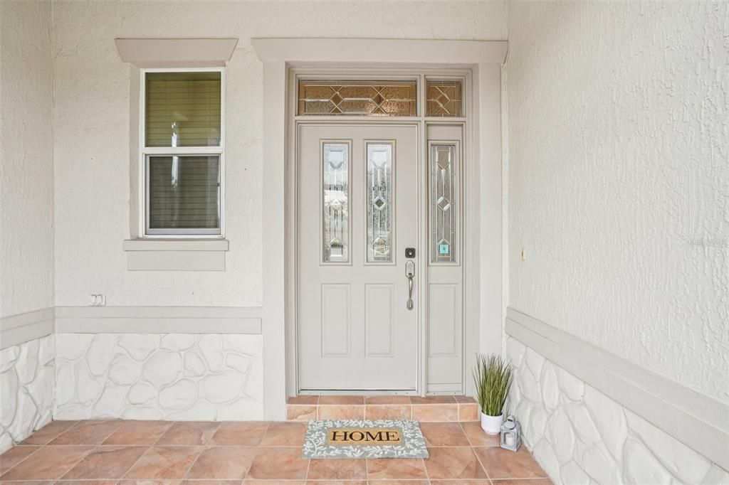 For Sale: $429,900 (2 beds, 2 baths, 1887 Square Feet)