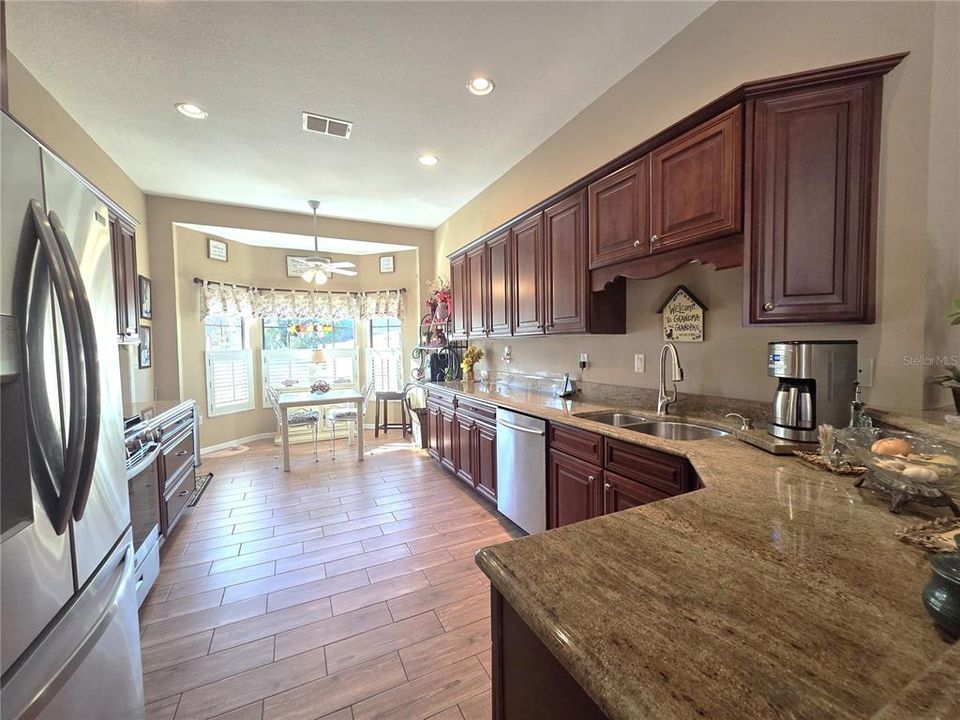 待售: $599,900 (3 贝兹, 2 浴室, 1834 平方英尺)