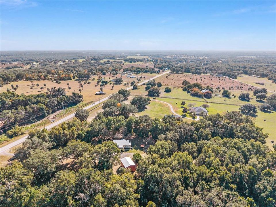 En Venta: $549,900 (3 camas, 2 baños, 1327 Pies cuadrados)