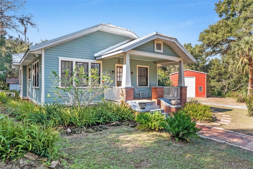 En Venta: $549,900 (3 camas, 2 baños, 1327 Pies cuadrados)