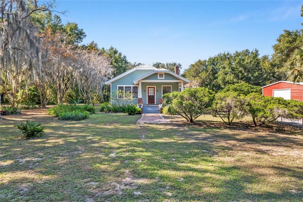 En Venta: $549,900 (3 camas, 2 baños, 1327 Pies cuadrados)