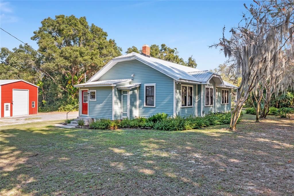 En Venta: $549,900 (3 camas, 2 baños, 1327 Pies cuadrados)