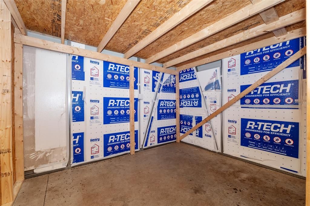 En Venta: $549,900 (3 camas, 2 baños, 1327 Pies cuadrados)