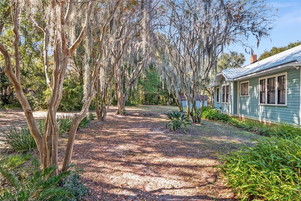 En Venta: $549,900 (3 camas, 2 baños, 1327 Pies cuadrados)