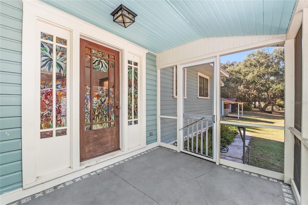 En Venta: $549,900 (3 camas, 2 baños, 1327 Pies cuadrados)