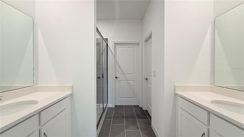 For Rent: $2,300 (4 beds, 2 baths, 1842 Square Feet)