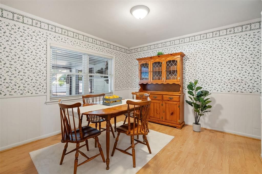 For Sale: $385,000 (3 beds, 1 baths, 1448 Square Feet)