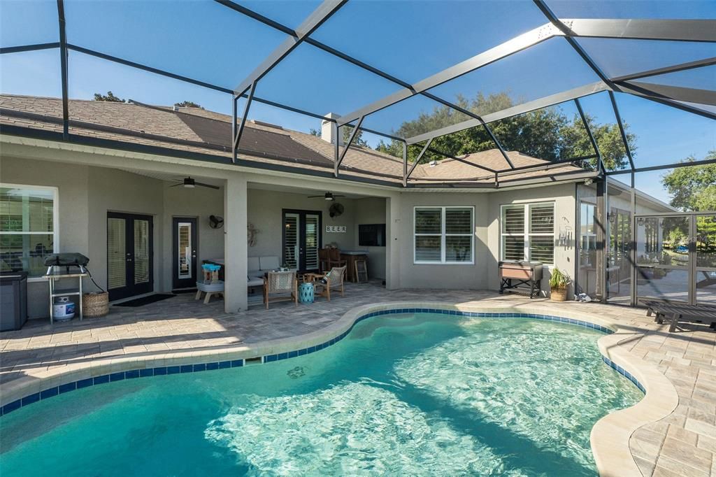 Active With Contract: $1,695,000 (5 beds, 4 baths, 3758 Square Feet)