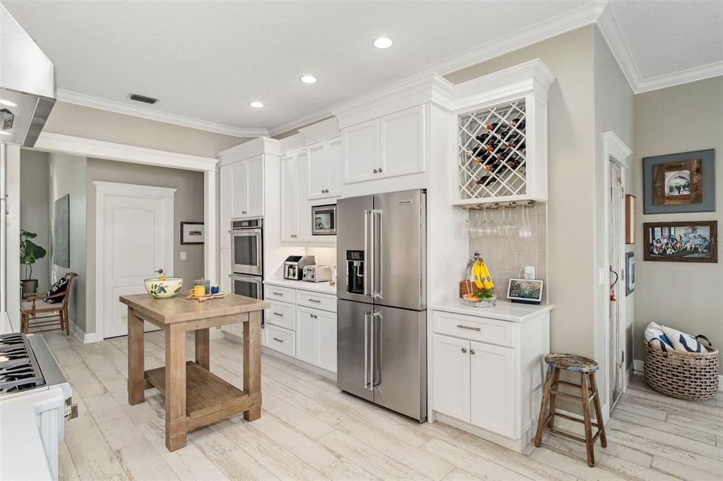 Active With Contract: $1,695,000 (5 beds, 4 baths, 3758 Square Feet)